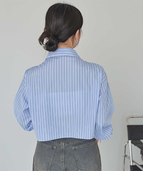 titivate(ティティベイト)の「シャーリングショートシャツ(シャツ/ブラウス・レディース・オフホワイト/ブルー/ブルー系その他・M)」の12枚目の写真
