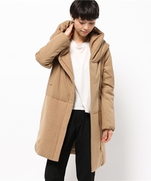 allureville（アルアバイル）の「ツイルxブークレーフードダウン