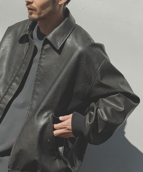 BAYFLOW(ベイフロー)の「フェイクレザーA2ブルゾン(ブルゾン・メンズ・ブラウン/ブラック・MEDIUM/LARGE)」の4枚目の写真