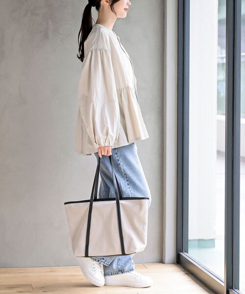 rps（アールピーエス）の「ペプラムジップジャケット（ブルゾン・レディース・グレイッシュベージュ/アイボリー/ブラック・フリー）」の7枚目の写真