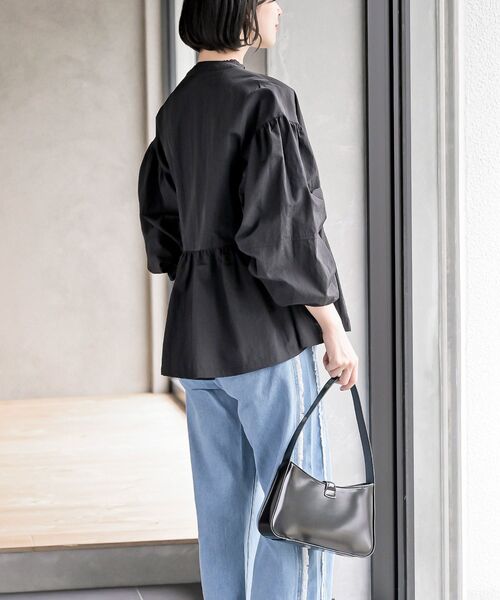 rps（アールピーエス）の「ペプラムジップジャケット（ブルゾン・レディース・グレイッシュベージュ/アイボリー/ブラック・フリー）」の13枚目の写真