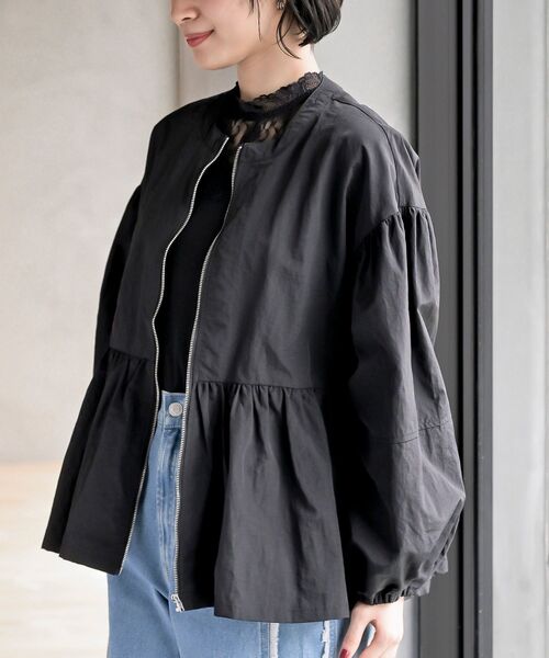 rps（アールピーエス）の「ペプラムジップジャケット（ブルゾン・レディース・グレイッシュベージュ/アイボリー/ブラック・フリー）」の17枚目の写真