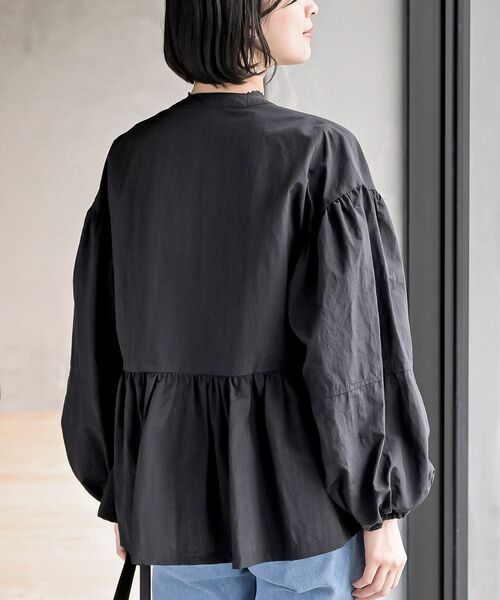 rps（アールピーエス）の「ペプラムジップジャケット（ブルゾン・レディース・グレイッシュベージュ/アイボリー/ブラック・フリー）」の18枚目の写真