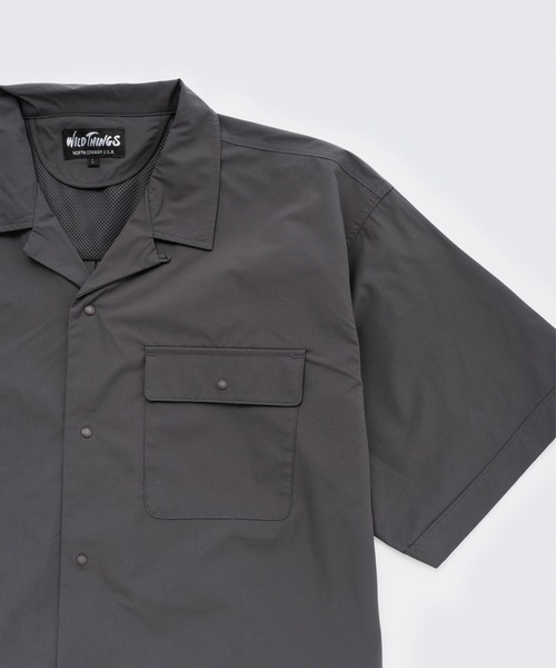 WILD THINGS（ワイルドシングス）の「オープンカラーポケットシャツ│OPEN COLLAR POCKET SHIRTS（シャツ/ブラウス・メンズ・オリーブ系/グレー/ブラック・S/M/L/XL）」の9枚目の写真