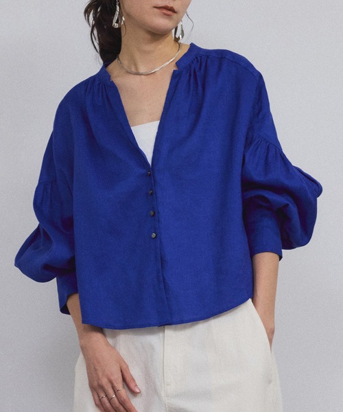 SALON adam et rope'（サロン アダム エ ロペ）の「リネンスキッパーギャザーブラウス［GENTLE LINEN］（シャツ/ブラウス・レディース・ブルー/グレー/ホワイト/グレー系その他/ブラック・FREE）」の11枚目の写真