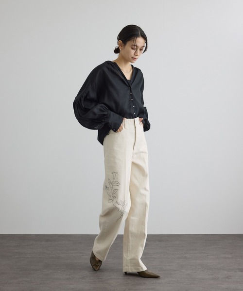 SALON adam et rope'（サロン アダム エ ロペ）の「リネンスキッパーギャザーブラウス［GENTLE LINEN］（シャツ/ブラウス・レディース・ブルー/グレー/ホワイト/グレー系その他/ブラック・FREE）」の13枚目の写真