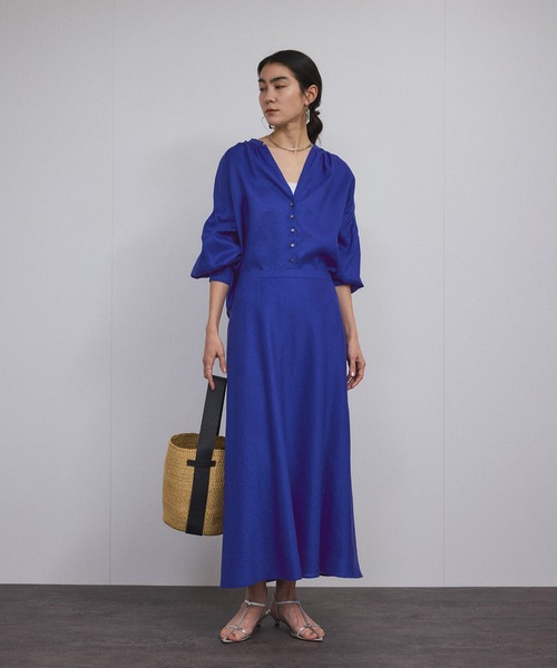 SALON adam et rope'（サロン アダム エ ロペ）の「リネンスキッパーギャザーブラウス［GENTLE LINEN］（シャツ/ブラウス・レディース・ブルー/グレー/ホワイト/グレー系その他/ブラック・FREE）」の17枚目の写真