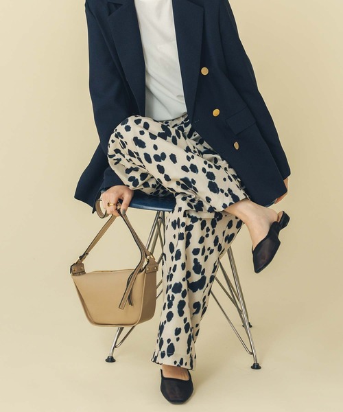 CHIGNON（シニヨン）の「ダルメシアンワイドパンツ（その他パンツ・レディース・ベージュ/グレー・FREE）」の21枚目の写真