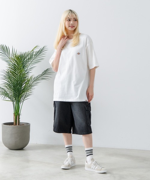 Dickies（ディッキーズ）の「【DICKIES/ディッキーズ】コットン100％ ワンポイント ミニロゴワッペン Tシャツ（Tシャツ/カットソー・メンズ・ホワイト/ネイビー/ブラック/ダークグリーン・MEDIUM/LARGE/X-LARGE）」の6枚目の写真