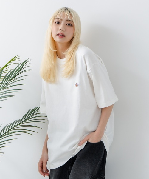 Dickies（ディッキーズ）の「【DICKIES/ディッキーズ】コットン100％ ワンポイント ミニロゴワッペン Tシャツ（Tシャツ/カットソー・メンズ・ホワイト/ネイビー/ブラック/ダークグリーン・MEDIUM/LARGE/X-LARGE）」の7枚目の写真