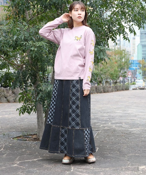 チチカカ（チチカカ）の「go slow caravan レオパードゲッコーロングTシャツ【WEB限定】【ユニセックス】（Tシャツ/カットソー・メンズ・ブルー/パープル/ホワイト・LARGE/SMALL/MEDIUM）」の9枚目の写真