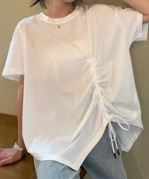SHEPP(シープ)の「ドロストリボンバックスリットデザイントップス 半袖(Tシャツ/カットソー・レディース・ホワイト/ブラック・L/M)」の5枚目の写真