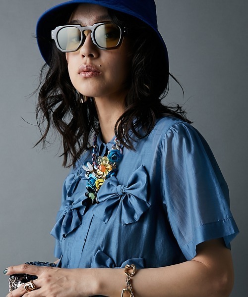 GEVS.（ジェイヴィス）の「リボンモチーフブラウス＜大きいサイズ有＞GEVS.（シャツ/ブラウス・レディース・ブルー/ブラック・5L/4L/3L/LL/L/M）」の6枚目の写真