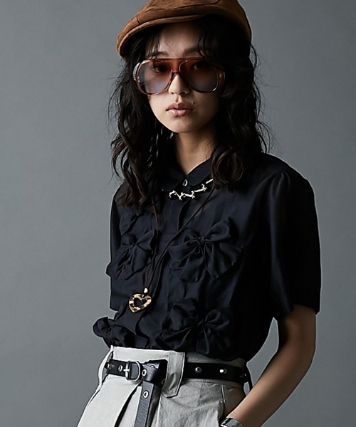 GEVS.（ジェイヴィス）の「リボンモチーフブラウス＜大きいサイズ有＞GEVS.（シャツ/ブラウス・レディース・ブルー/ブラック・5L/4L/3L/LL/L/M）」の7枚目の写真