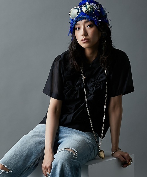 GEVS.（ジェイヴィス）の「リボンモチーフブラウス＜大きいサイズ有＞GEVS.（シャツ/ブラウス・レディース・ブルー/ブラック・5L/4L/3L/LL/L/M）」の8枚目の写真