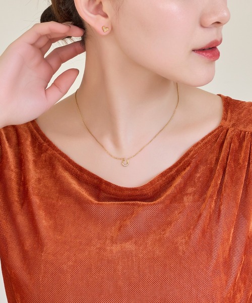 Phoebe（フィービィー）の「【金属アレルギー対応】リッチラインホースシューネックレス/馬蹄/全長:40cm+5cm/サージカルステンレス（ネックレス・レディース・イエローゴールド/シルバー・FREE）」の7枚目の写真