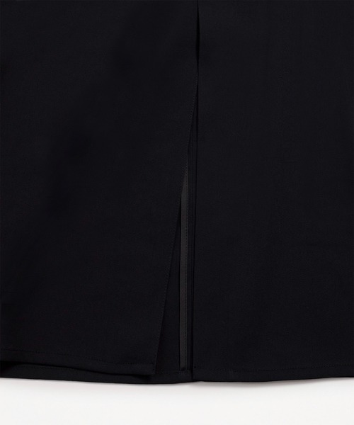 ADAM ET ROPE'（アダムエロペ）の「バックオープンストレートワンピース（ワンピース・レディース・カーキ/ブラック・FREE）」の5枚目の写真