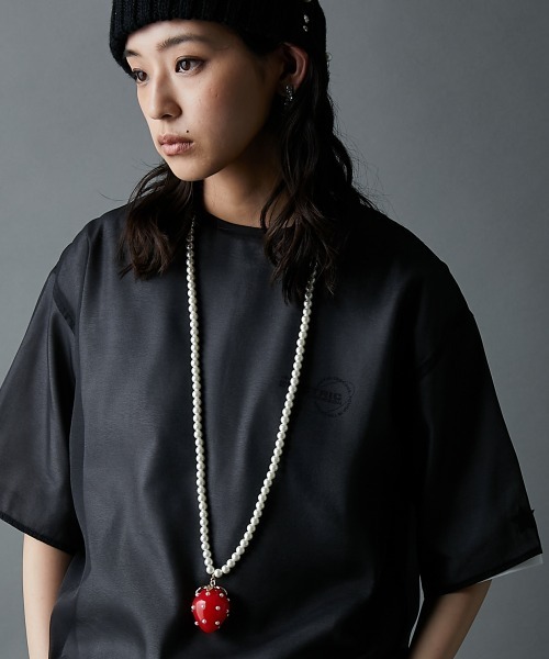 GEVS.(ジェイヴィス)の「イチゴモチーフパール調ビーズロングネックレス(長め設計) GEVS.(ネックレス・レディース・アイボリー系・FREE)」の3枚目の写真