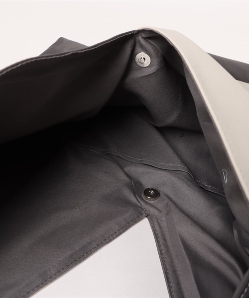 Edit Sheen（エディットシーン）の「コンビ素材トライアングルトート（トートバッグ・レディース・ベージュ/ブラック/グレー・FREE）」の17枚目の写真