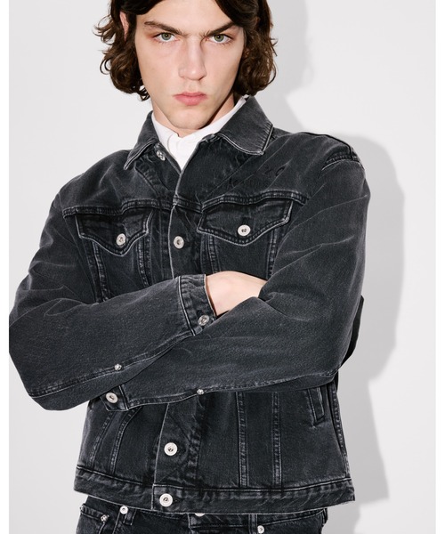 KENZO（ケンゾー）の「'Boke Flower' エンブロイド トラッカー ジャケット（デニムジャケット・メンズ・ブラック系その他6・MEDIUM/LARGE）」の3枚目の写真