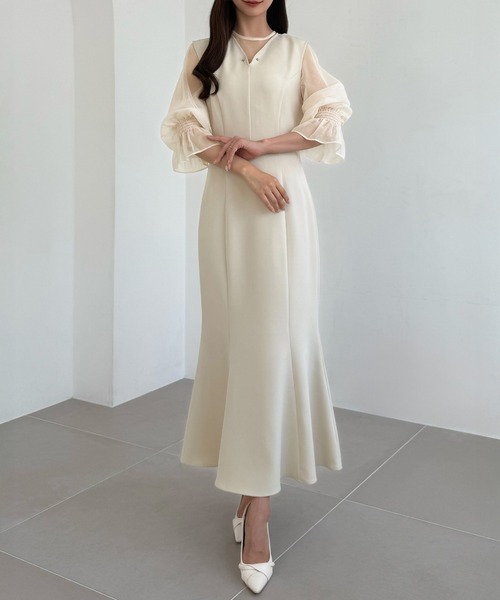 Merlette ベージュ長袖ワンピースとホワイトブラウスセット Heather（ヘザー）の「ジャガードブラウスSETワンピース