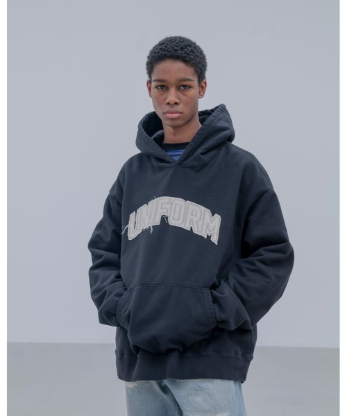 uniform experiment（ユニフォームエクスペリメント）の「CUT-OUT LOGO SWEAT HOODIE（パーカー・メンズ・ブラック/ブラウン/ライトブルー・3/2/1/4）」の12枚目の写真