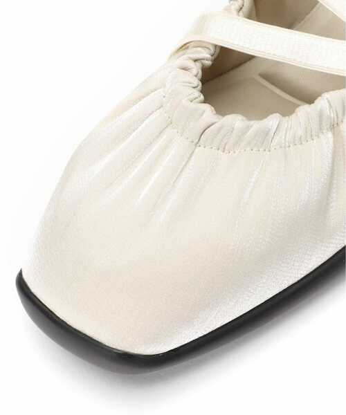 LE TALON（ルタロン）の「《追加2》Lエラスティックスニーカー（スニーカー・レディース・アイボリー/ブラック×ブラック・22cm/22.5cm/23cm/23.5cm/24cm/24.5cm/25cm）」の4枚目の写真