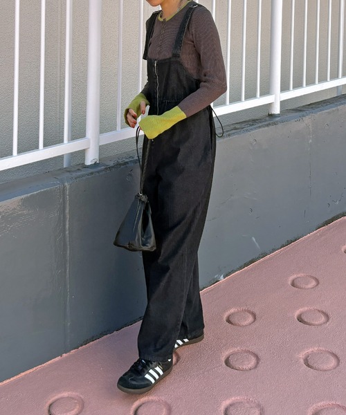 ISOOK（アイスー）の「【ISOOK / アイスー】フロントジップサロペットパンツ / デニム サロペ オーバーオール ハーフジップ ドロスト ハイウエスト ロング フルレングス ブルー ブラック 青 黒 ZOZOTOWN限定（サロペット/オーバーオール・レディース・ブルー/ブラック・FREE）」の12枚目の写真