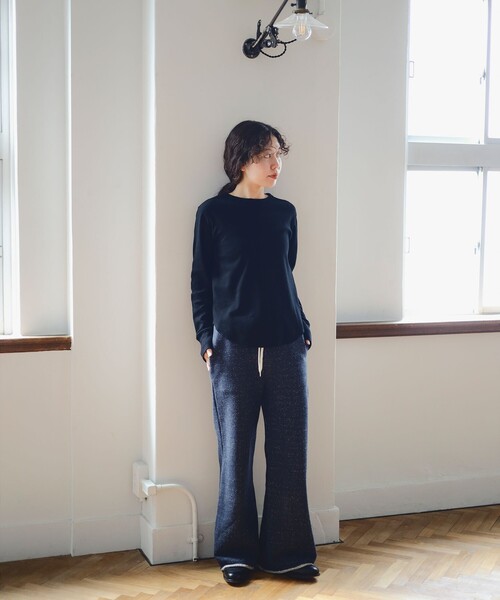 B:MING by BEAMS（ビーミングバイビームス）の「SIMPLE YET オリジナル コットン ロング スリーブ（Tシャツ/カットソー・レディース・オフホワイト/ブラック・ONE SIZE）」の11枚目の写真