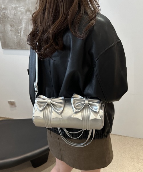 Mejoul(メジュール)の「ダブルリボンミニ ショルダー ボストンバッグ(ボストンバッグ・レディース・シルバー/ホワイト/ブラック/ベージュ・F)」の4枚目の写真