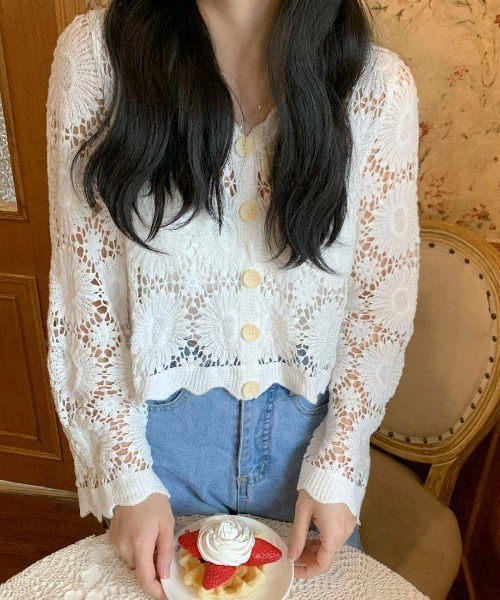 maison de LATIR(メゾンドラティール)の「着まわし力抜群の夏服クロシェUVカットカーデ(カーディガン/ボレロ・レディース・ベージュ/ホワイト・FREE)」の16枚目の写真