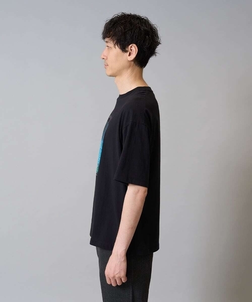 a.v.v(アーヴェヴェ)の「【接触冷感】フォトグラファーコラボワイドシルエットカットソー HIDEYUKI SUTO(Tシャツ/カットソー・メンズ・ライトグレー/ブラック・50/48/46)」の11枚目の写真
