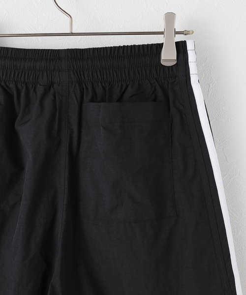 Spick & Span（スピックアンドスパン）の「adidas / アディダス SPRINTER SHORTS（その他パンツ・レディース・ブラック/ネイビー・SMALL）」の16枚目の写真