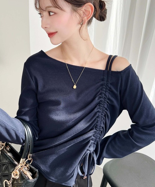 moment+(モーメントプラス)の「ワンショルドロストリボン長袖リブカットソートップス(Tシャツ/カットソー・レディース・アイボリー/チャコールグレー/ブラック/ネイビー・M/L)」の4枚目の写真