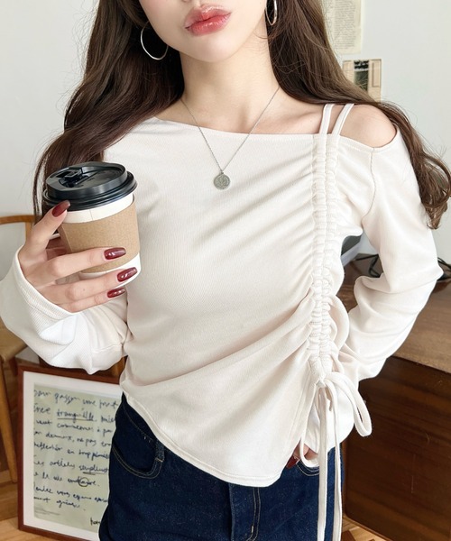 moment+(モーメントプラス)の「ワンショルドロストリボン長袖リブカットソートップス(Tシャツ/カットソー・レディース・アイボリー/チャコールグレー/ブラック/ネイビー・M/L)」の15枚目の写真