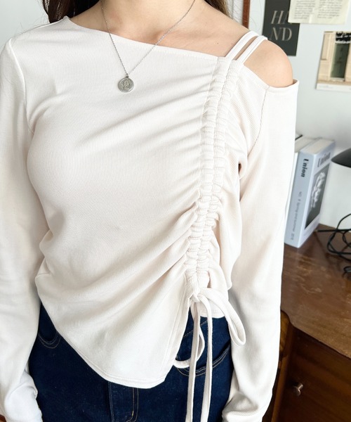 moment+(モーメントプラス)の「ワンショルドロストリボン長袖リブカットソートップス(Tシャツ/カットソー・レディース・アイボリー/チャコールグレー/ブラック/ネイビー・M/L)」の17枚目の写真