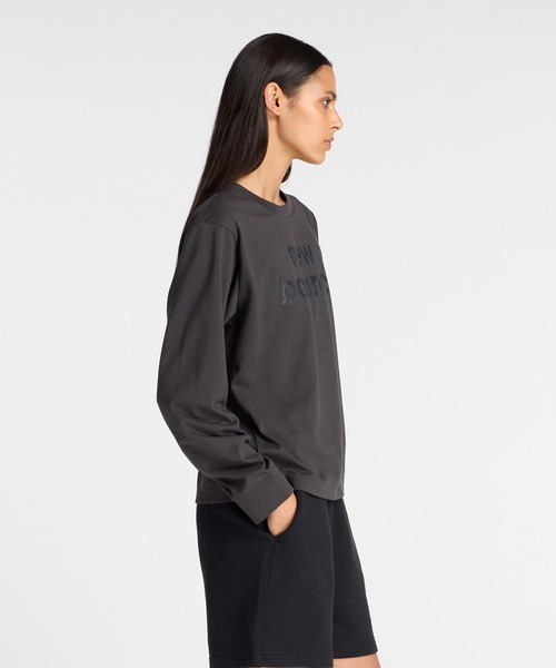 NEW BALANCE（ニューバランス）の「リラックスロングスリーブTシャツ（Tシャツ/カットソー・レディース・オフホワイト/ベビーピンク/ダークグレー・SMALL/MEDIUM/LARGE/X-LARGE）」の13枚目の写真