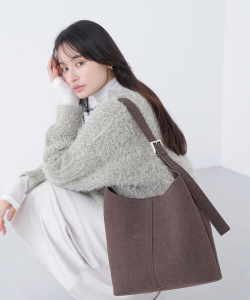 NATURAL BEAUTY BASIC（ナチュラルビューティーベーシック）の「◇グレインホーボーバッグ（ショルダーバッグ・レディース・ダークブラウン/ベージュ・ﾌﾘ-）」の4枚目の写真