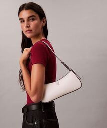 Calvin Klein（カルバン・クライン）の「CKモノグラム スモールショルダーバッグ（ショルダーバッグ）」
