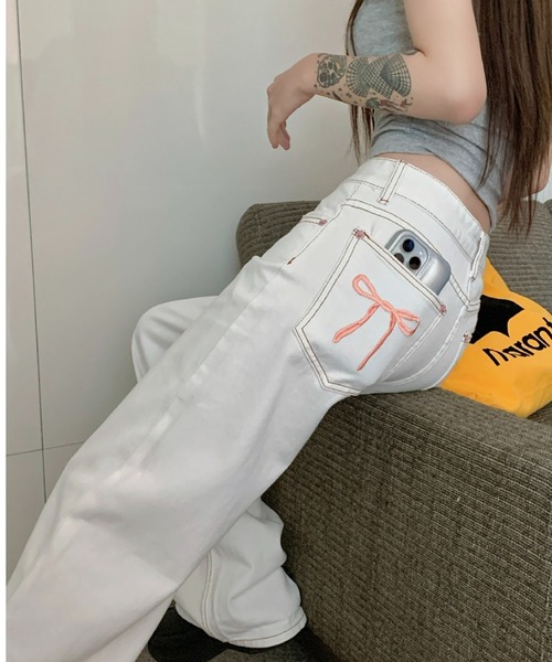 FREE STYLISTS(フリー スタイリスト)の「YUGA_YGMC Ribbon embroidery wide length denim pants(デニムパンツ・レディース・ホワイト・L/S/M)」の1枚目の写真