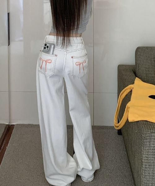 FREE STYLISTS(フリー スタイリスト)の「YUGA_YGMC Ribbon embroidery wide length denim pants(デニムパンツ・レディース・ホワイト・L/S/M)」の5枚目の写真