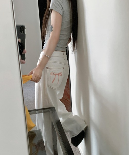FREE STYLISTS(フリー スタイリスト)の「YUGA_YGMC Ribbon embroidery wide length denim pants(デニムパンツ・レディース・ホワイト・L/S/M)」の8枚目の写真