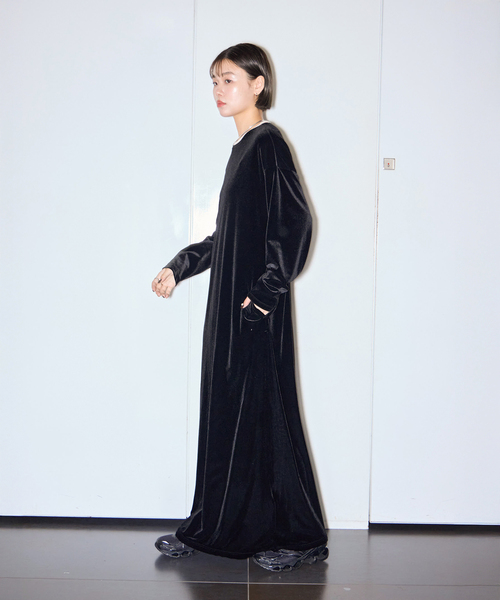 CITYSHOP(シティーショップ)の「VELVET U/N DRESS:ワンピース(ワンピース・レディース・ベージュ/ネイビー・38/36)」の3枚目の写真