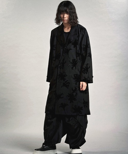 NO ID.(ノーアイディ)の「【NO ID.】Double-Breasted Big Long Coat / ダブル ブレスト ビッグ ロング コート(トレンチコート・メンズ・ブラック/その他5/グレー・ONE SIZE)」の4枚目の写真