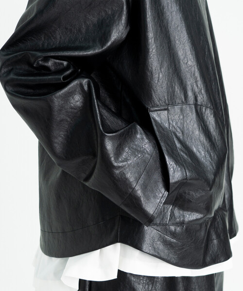 Bshop（ビショップ）の「eunoia | フェイクレザー ジャケット WOMEN（ノーカラージャケット・レディース・ブラック・ONE）」の10枚目の写真