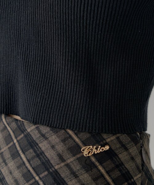 Chico(チコ)の「BIGフリルドッキングオフショルニット(ニット/セーター・レディース・ブルー/アイボリー/ブラック/グレー・FREE)」の7枚目の写真
