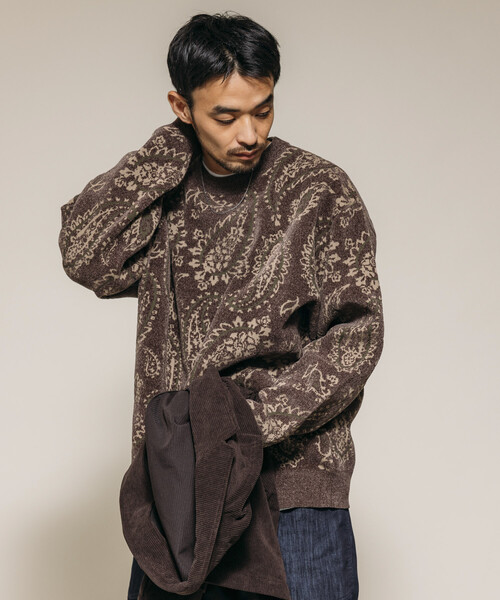 FREAK'S STORE(フリークスストア)の「ペイズリー総柄 モール糸 クルーネックニット/リラックスフィット(ニット/セーター・メンズ・オリーブ/ベージュ/ワインレッド・LARGE/MEDIUM)」の22枚目の写真