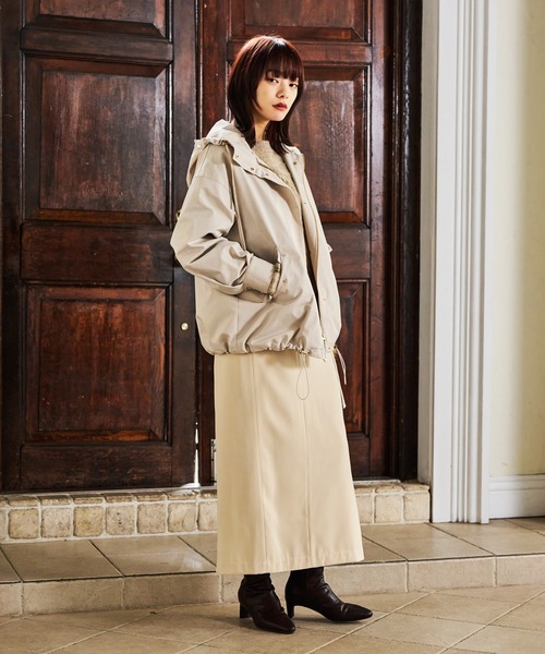 mysty woman（ミスティウーマン）の「ツイルマウンテンパーカー 582488（マウンテンパーカー・レディース・ネイビー/ベージュ/ブラウン・FREE）」の8枚目の写真