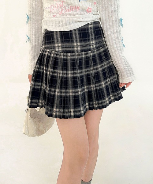 HOOK(フック)の「HOOK for girls チェック柄 プリーツ ミニスカート(スカート・レディース・ブラック/レッド/ネイビー・MEDIUM/SMALL/LARGE)」の8枚目の写真