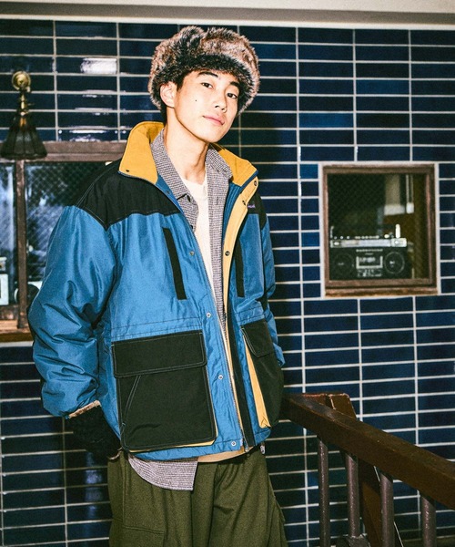 niko and...(ニコアンド)の「ナイロンスタンドブルゾン(ブルゾン・メンズ・スモーク/ブルー/ブラック・MEDIUM/LARGE)」の3枚目の写真